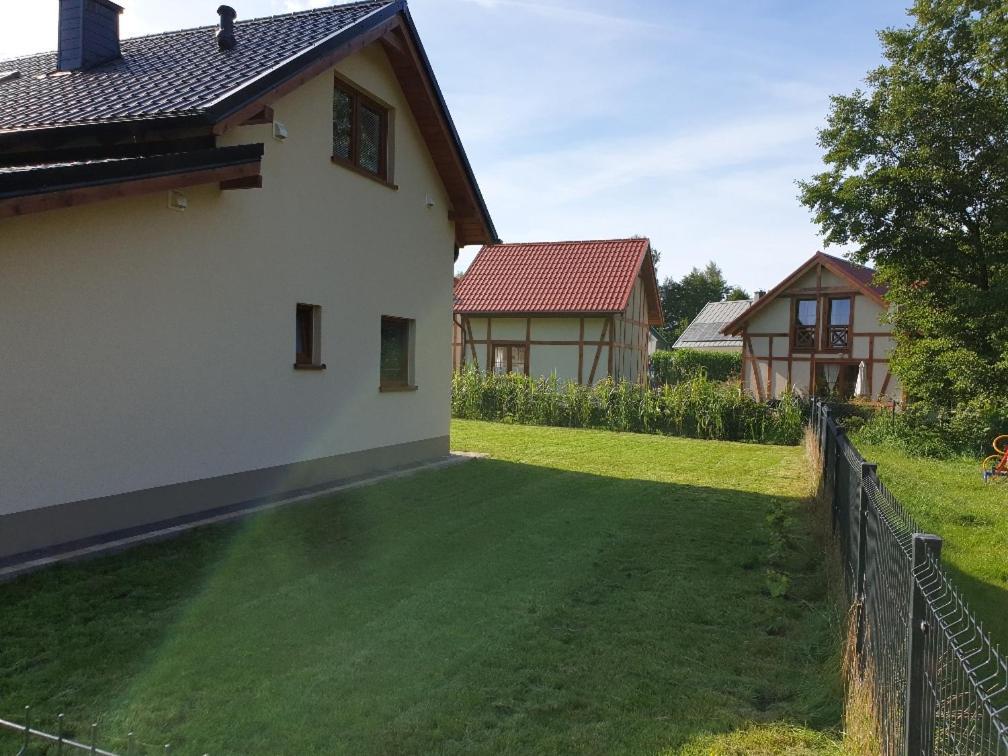 Osada Cztery Pory Roku - Dom Jesien Villa Kopalino Kültér fotó