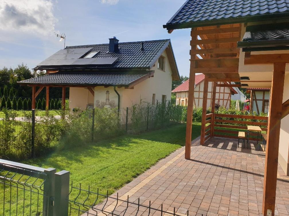 Osada Cztery Pory Roku - Dom Jesien Villa Kopalino Kültér fotó