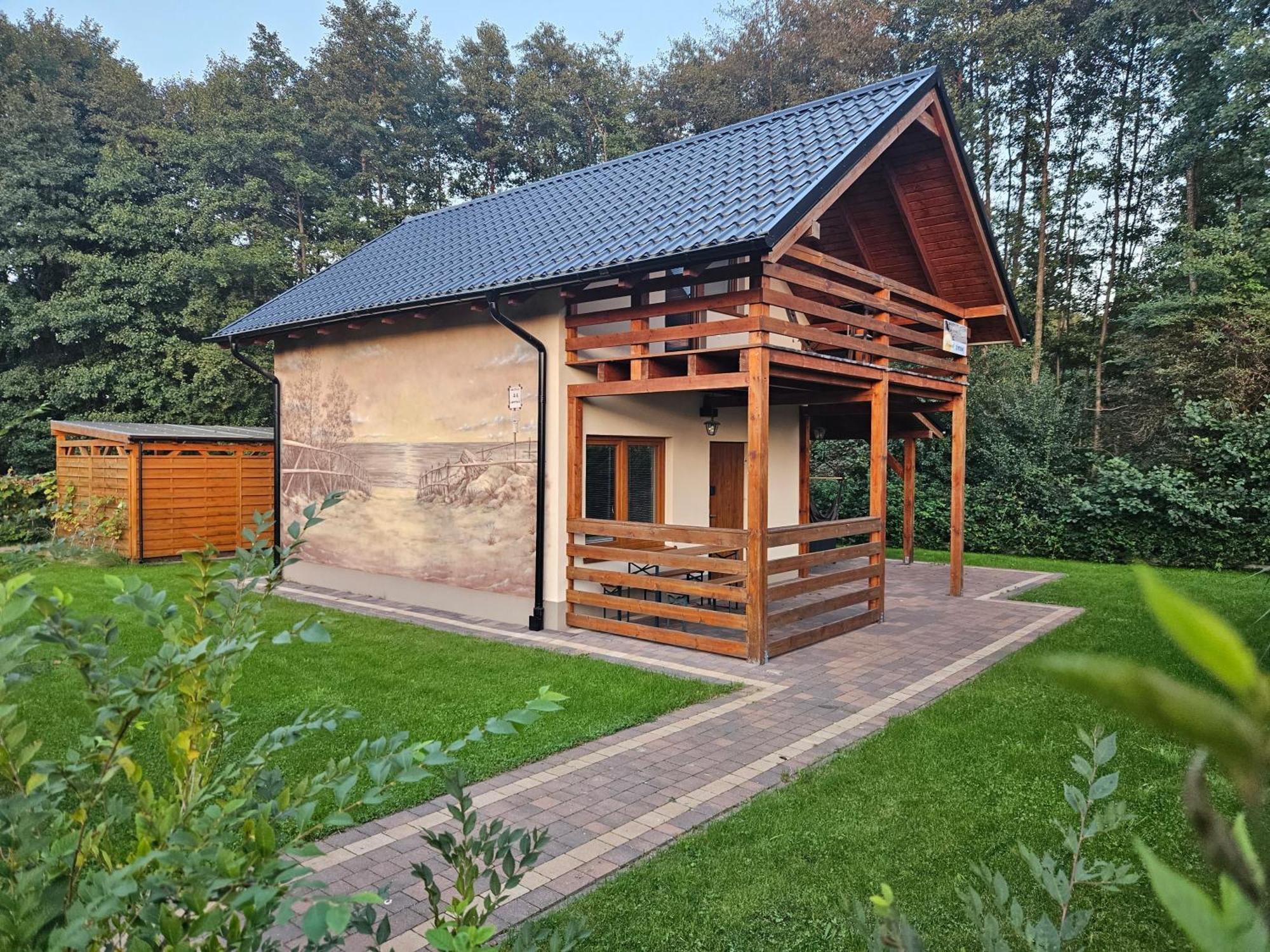 Osada Cztery Pory Roku - Dom Jesien Villa Kopalino Kültér fotó