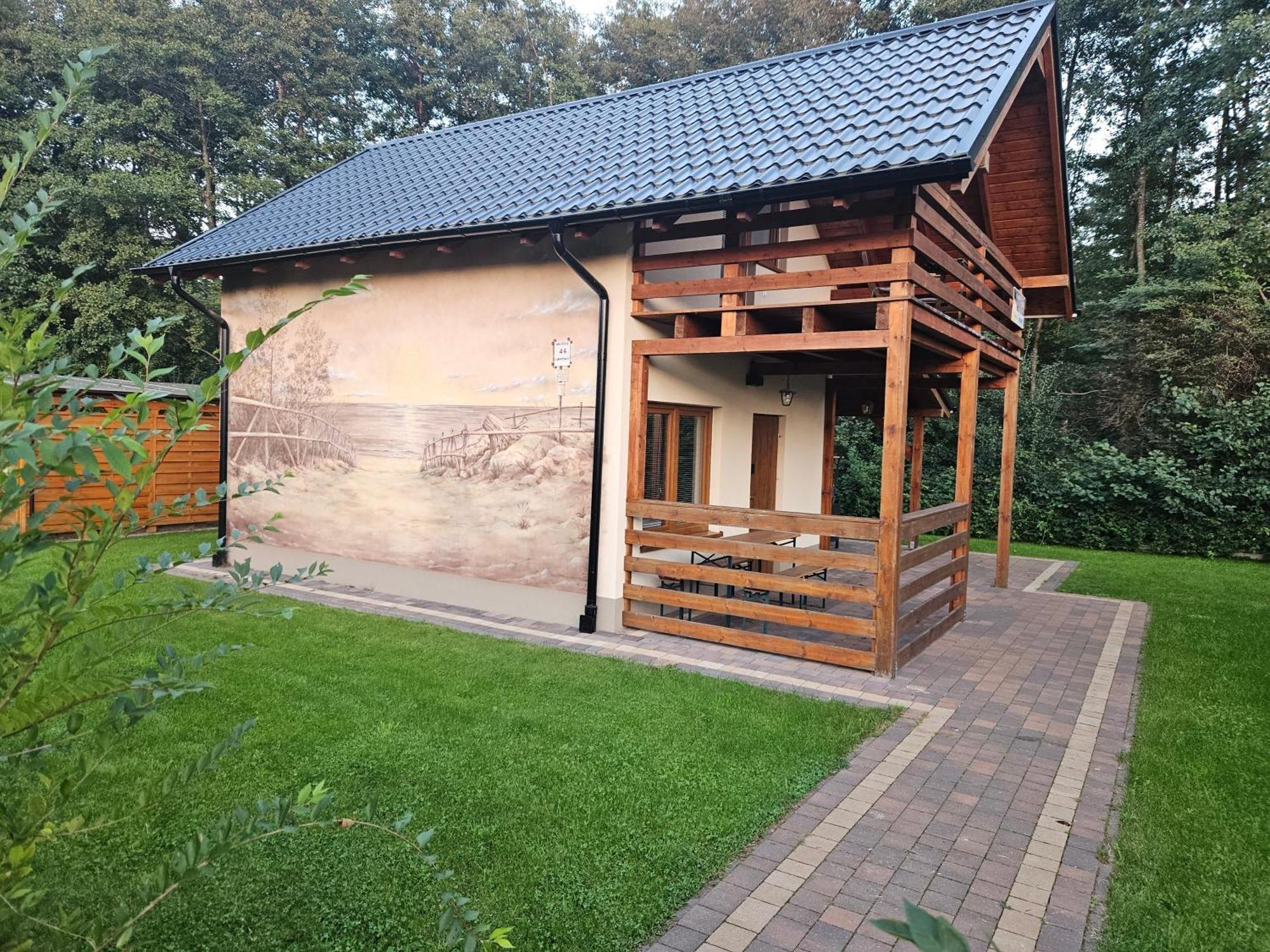 Osada Cztery Pory Roku - Dom Jesien Villa Kopalino Kültér fotó